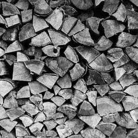 Firewood in black and white by Wil Vlasveld