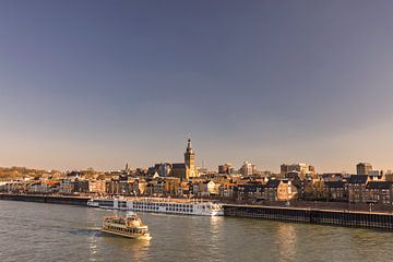 De Waal bij Nijmegen van Martin Bergsma