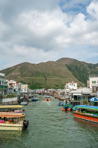 Tai O fishing village in Hong Kong van Mickéle Godderis
