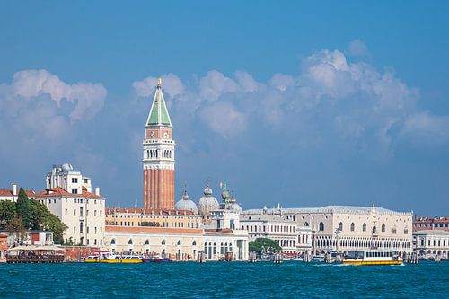 Gezicht op historische gebouwen in Venetië