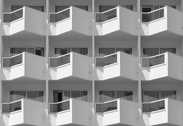 Hotel architectuur balkon gevel van Alex Winter