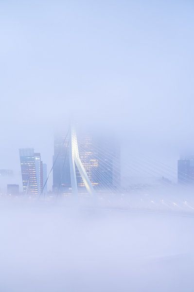 Rotterdam im Nebel von Deborah Valerie