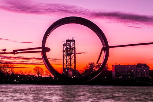 Der Aufzug durch einen Ring