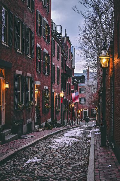 Boston by Hello Pompoyo