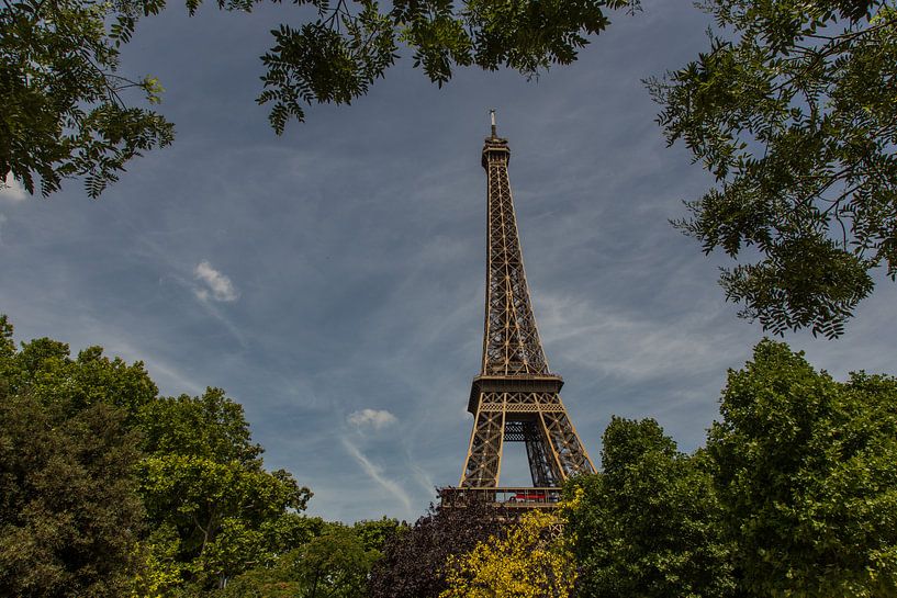 Eiffeltower by Melvin Erné