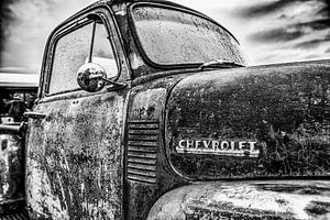 Chevrolet pickup detail in zwartwit van autofotografie nederland