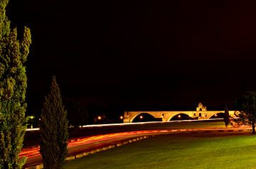 Lichtjes in de nacht, brug Saint-Bénézet in Avignon van Carolina Reina