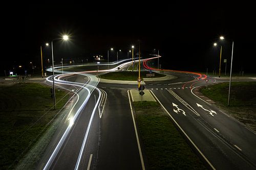 Lichtsporen bij de rotonde in Bovenkarspel