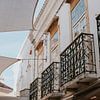 Huizen in het centrum van Faro stad, Algarve Portugal van Manon Visser