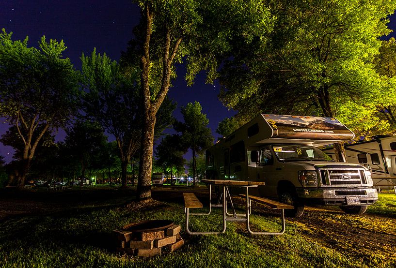 Kamperen onder de sterren in een Canadese camper van Stephan Neven