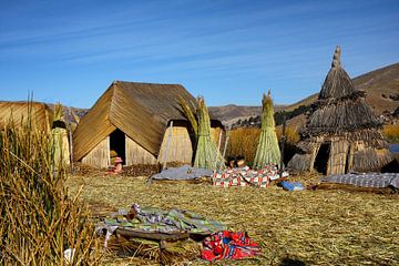 Îles Urose dans le lac Titicaca Pérou sur Yvonne Smits