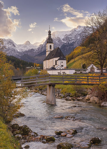 Het bergdorpje Ramsau bei Berchtesgaden in het Zuiden van Duitsland. van Marga Vroom