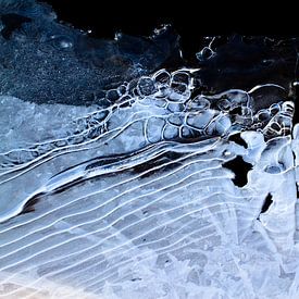 Ice world (2) by Mark Scheper