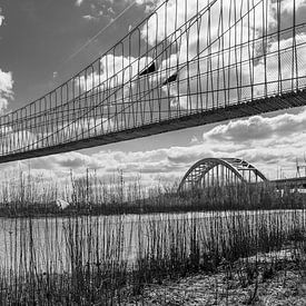 Pont Lek Vianen et pont suspendu Nieuwegein sur Pixel Meeting Point