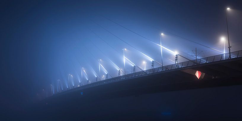  Panorama du pont Érasme dans le brouillard par Vincent Fennis