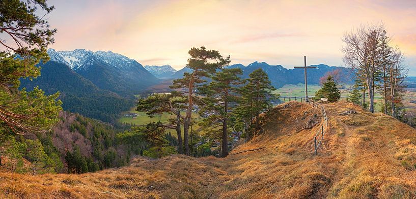 morning scenery at Heldenkreuz  Eschenlohe in autumn by SusaZoom