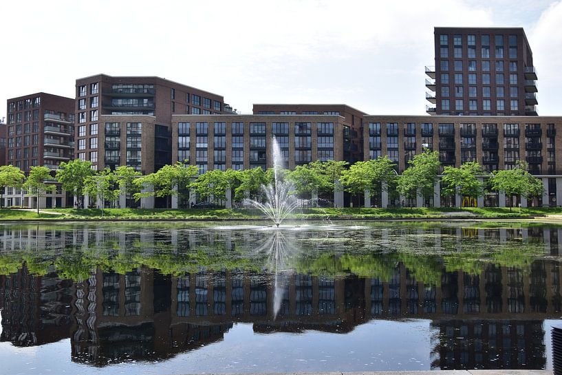 Réflexions dans le quartier du palais par Monique Verlouw