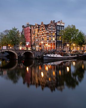 Amsterdam Brouwersgracht zonsopgang van Jeroen van Rooijen