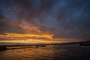 Zonsondergang nabij Smalle Ee