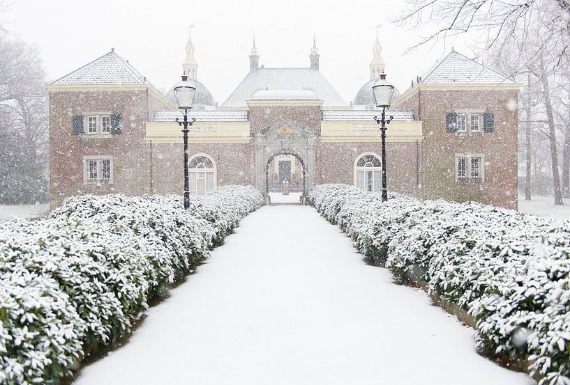 castle in winter von Jeannette Kliebisch