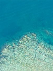 „Gardasee aus der Luft  -  Wo Wasser Fels umarmt