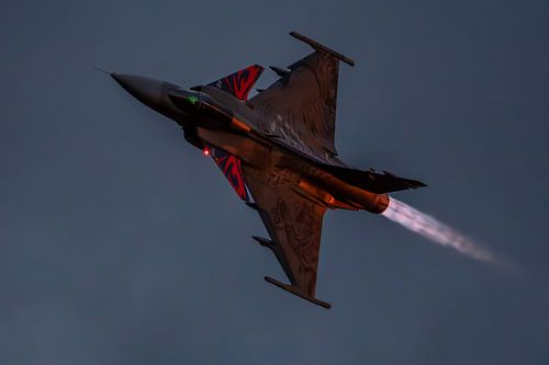 Sunset pass by Nildo Scoop