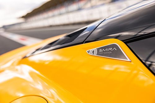 Lotus Emira op het circuit van Assen - Autovisie Supertest 2022