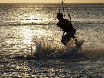 Kite surfer van Ron Steens