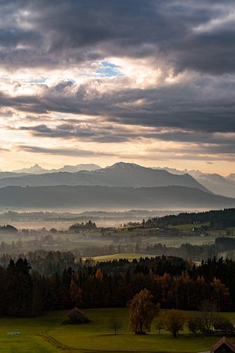 Dramatische sfeer boven de Grünten, Hochvogel
