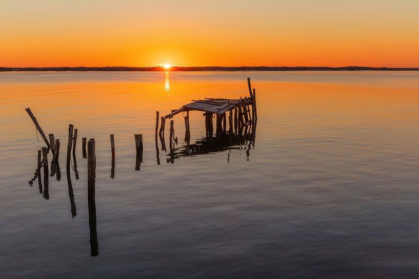 Jetée délabrée au coucher du soleil, Portugal par Adelheid Smitt