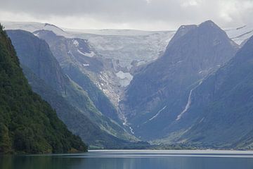 The Briksdal Glacier in Norway sur Ed de Cock