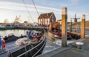 Lever de soleil dans le port d'Oudeschild sur Texel / Lever de soleil dans le port d'Oudeschild sur  sur Justin Sinner Pictures ( Fotograaf op Texel)