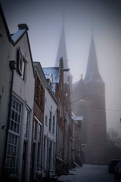 Deventer Bergkerk in de mist van Framed by Elisabeth