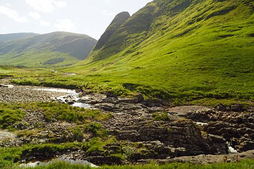 Neem de stoeltjeslift in Glencoe Mountain Resort. Uitzicht op het betoverende landschap