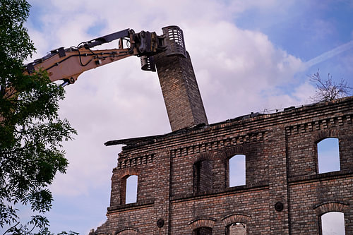 Sloop van het opslaggebouw van het complex Böllberger Mühle in Halle