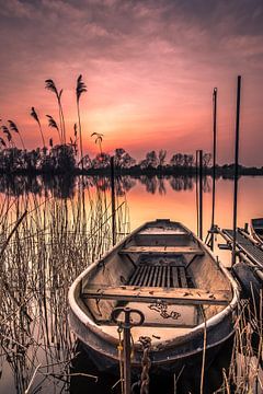 The lonely boat by Niels Barto