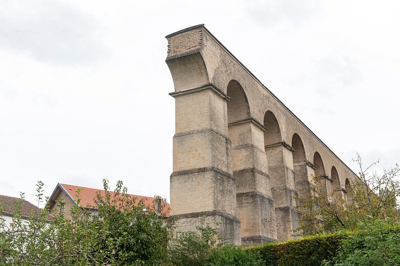 Jouy-des-Arches France by Richard Wareham