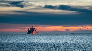 Ferry au coucher du soleil sur Steffen Peters