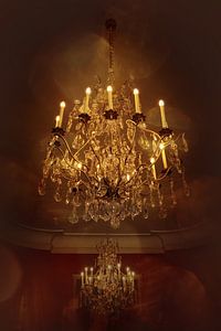 Chandelier light in your Home. Kerst van Alie Ekkelenkamp