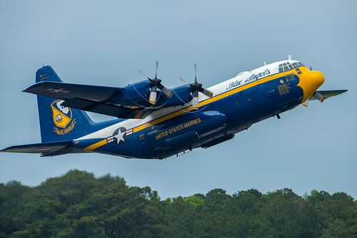 Fat Albert von den Blauen Engeln beim Abflug