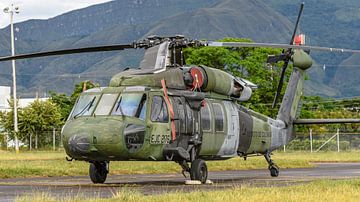 Colombiaanse Sikorsky UH-60L Black Hawk. van Jaap van den Berg