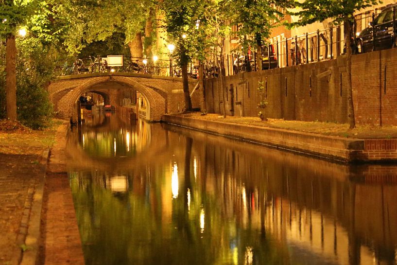 New canal Utrecht by matthijs iseger