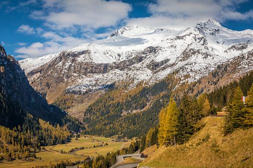 View from the Felbertauernstraße in Geschlößtal