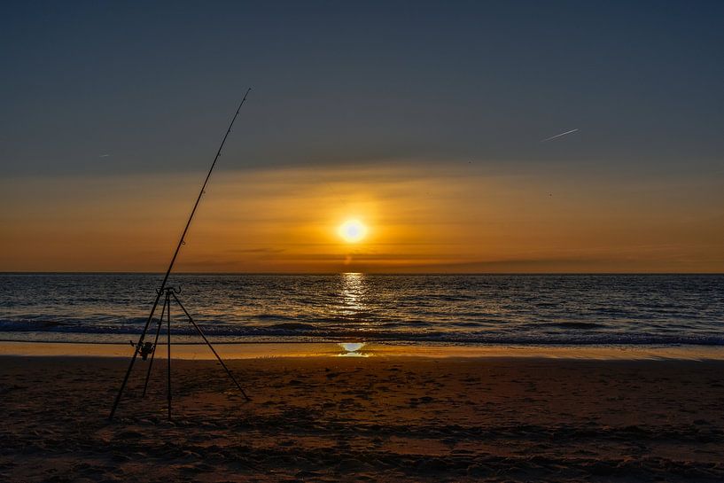 Fishing by Sunset van Marcel Timmer