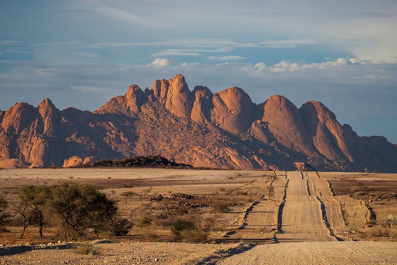 The rock formations of Spitzkoppe, Namibia by Antwan Janssen