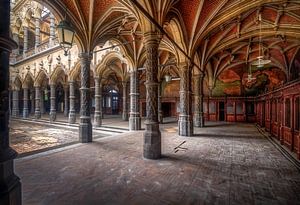 Verlaten Kamer van Koophandel. van Roman Robroek - Foto's van Verlaten Gebouwen