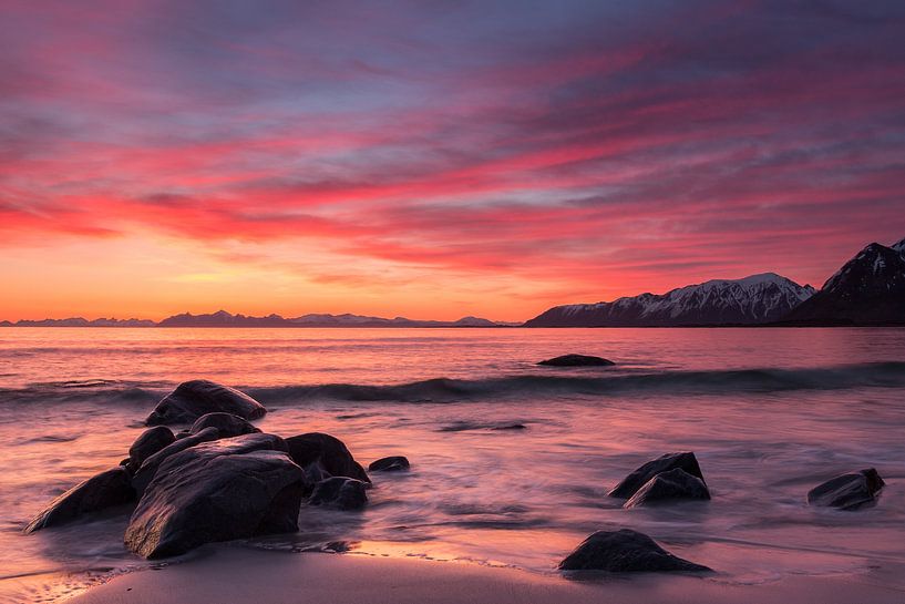 Zonsopgang op de Lofoten (Noorwegen) van Heidi Bol