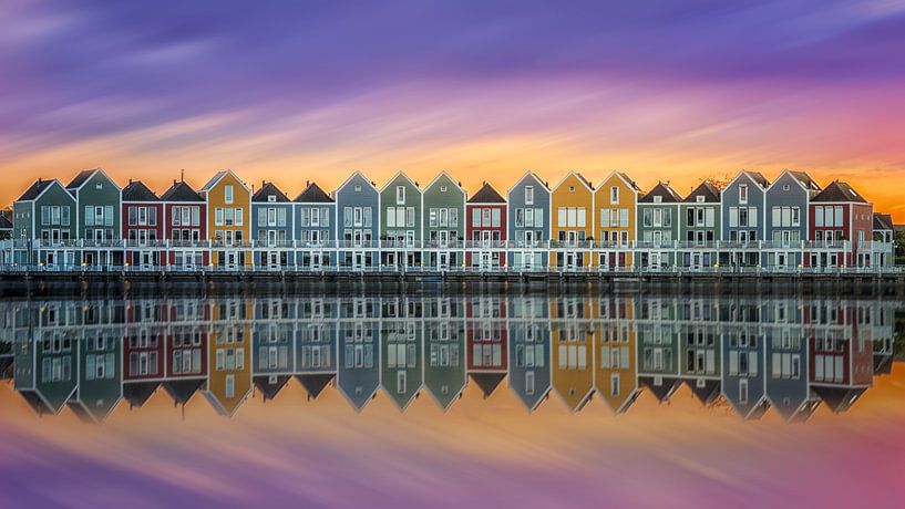 Houten kleurrijke huisjes van Michel Jansen