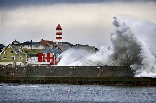 Grote storm on Alnes, Godøy, Noorwegen