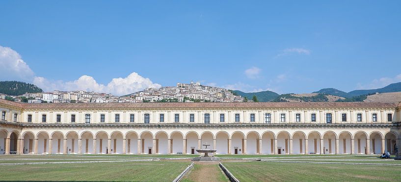 Monastère de Padula par Robin Hozee